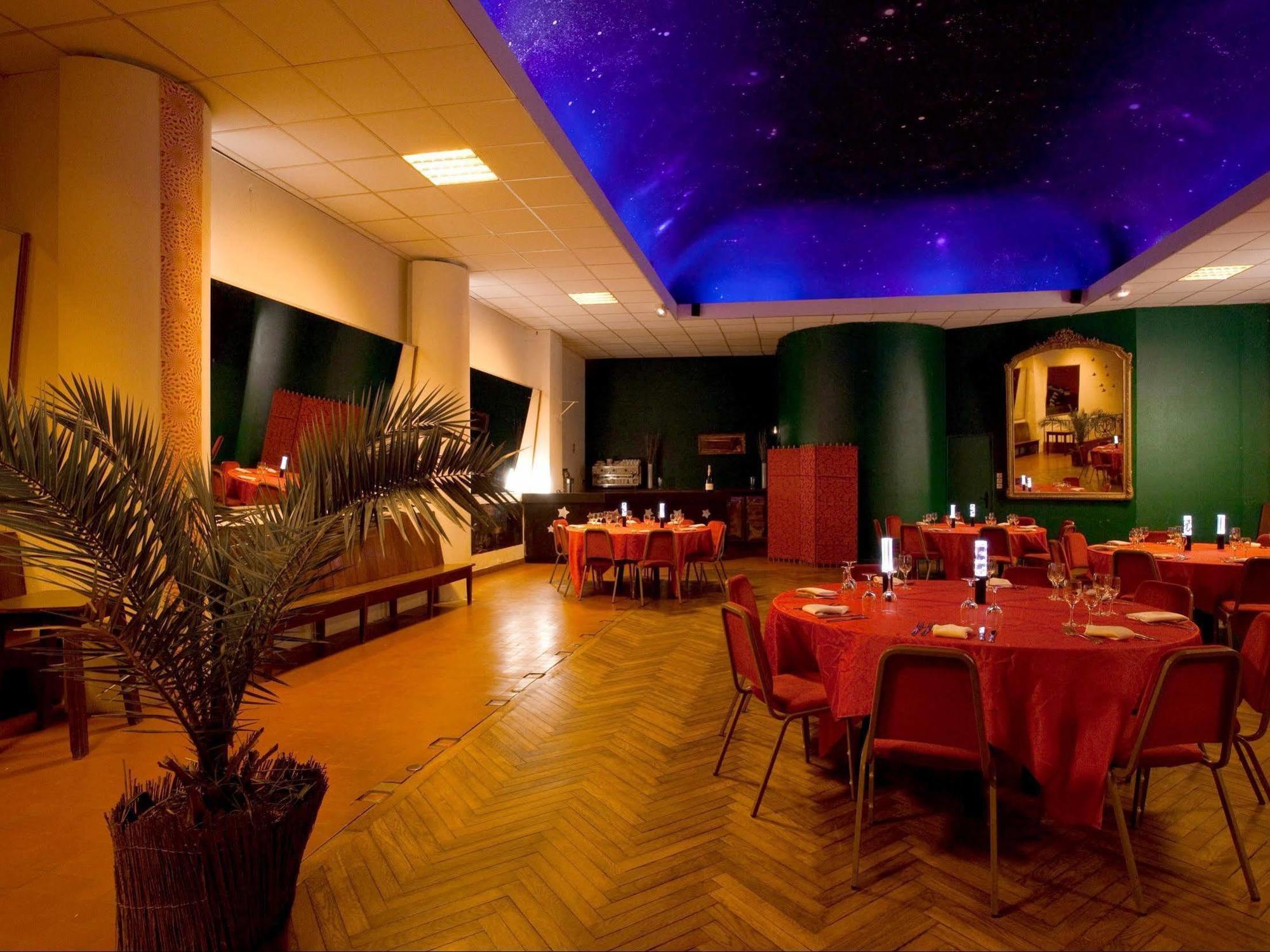Hotel De France - Restaurant L'Insolite Дуарнене Екстериор снимка